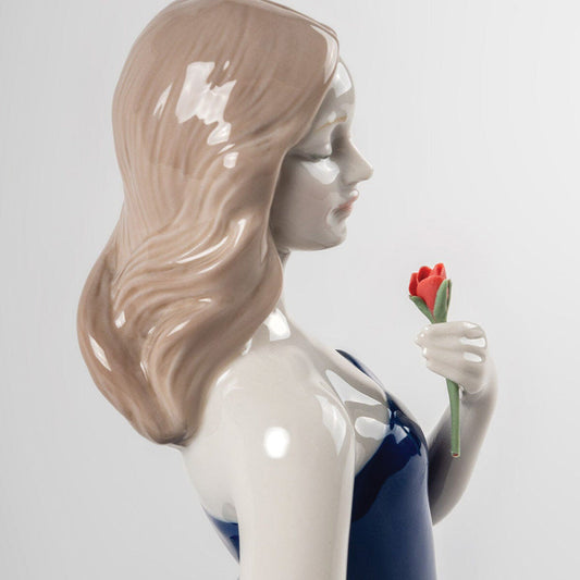 Lladro Spring 2024 Releases - 01009744 Lladro Rose Ball Sculpture - Close-up
