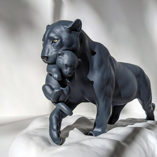 Windows To the Soul The Importance of Eye Contact In Art - 01009382 Lladro Black Panther with Cub