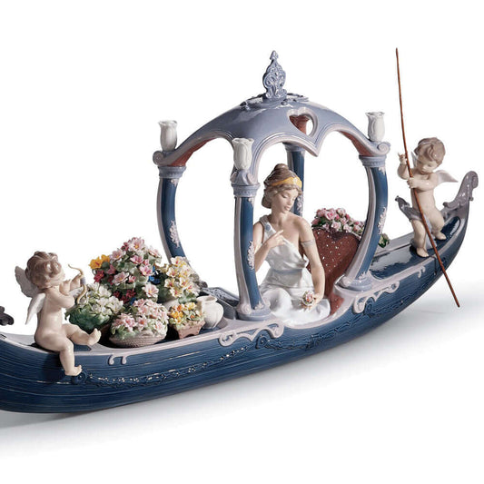 The Goddess Venus An Embodiment of All The Faces Of Love - 01001870 Lladro Gondola of Love Goddess Sculpture Limited Edition