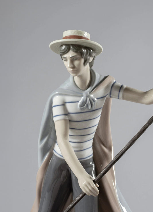 Lladró In The Gondola Couple Sculpture Numbered Edition FormFluent