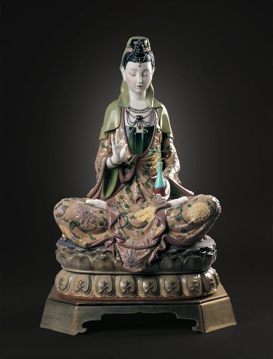 Lladró Kwan Yin Sculpture. Limited Edition   FormFluent