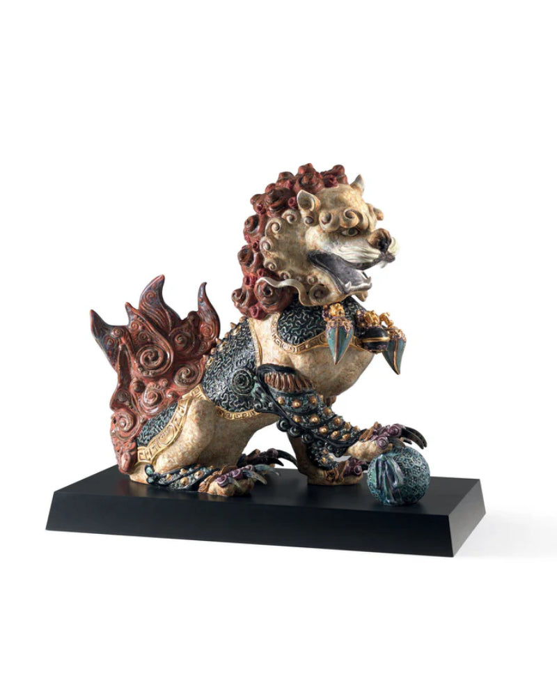 Lladró Guardian Lion Sculpture Red Limited Edition FormFluent