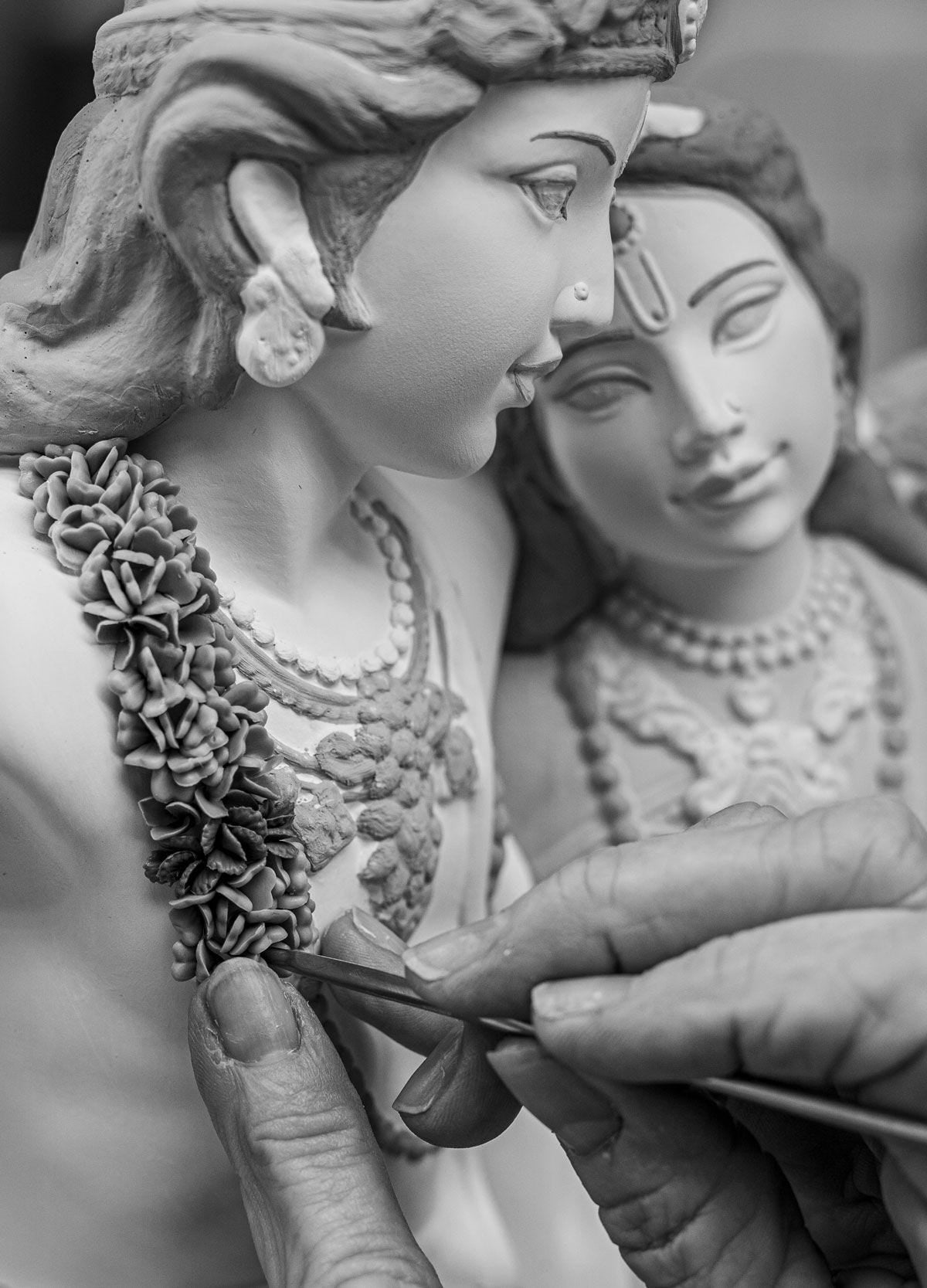 Lladró Radha Krishna on a Swing Limited Edition FormFluent