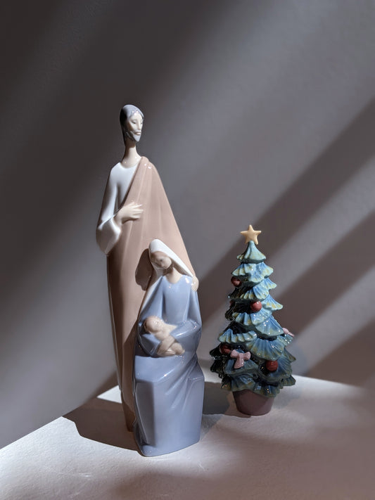 Lladró Nativity Figurine by Lladró at FormFluent