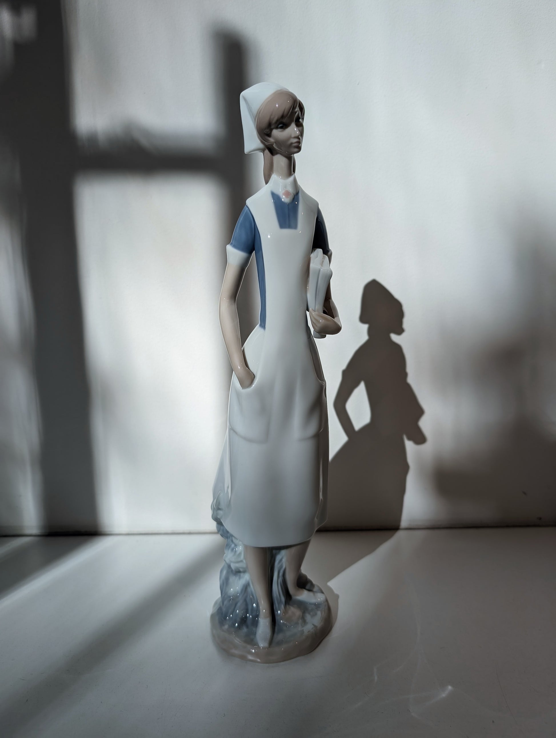 Lladró Nurse Figurine   FormFluent