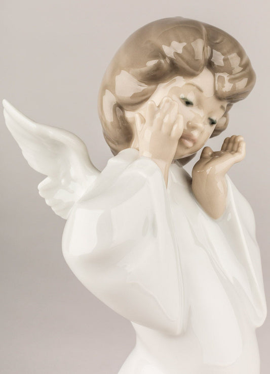 Buy Authentic Lladró Lladró Mime Angel Figurine Sculpture - FormFluent Sydney Australia