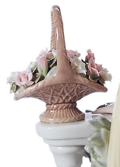 Buy Authentic Lladró Lladró Time for Reflection Woman Figurine - FormFluent Sydney Australia