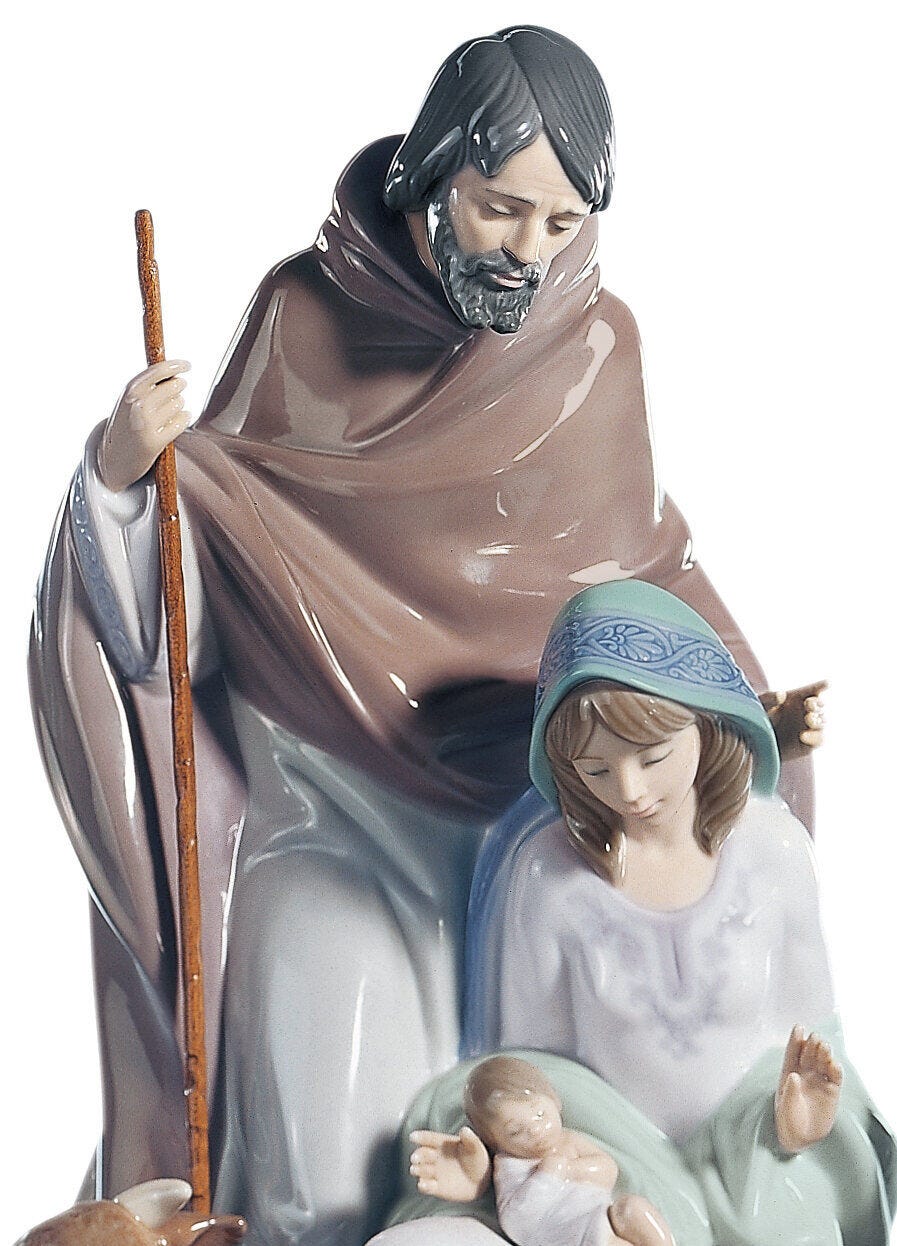 Lladró Joyful Event Nativity Figurine FormFluent