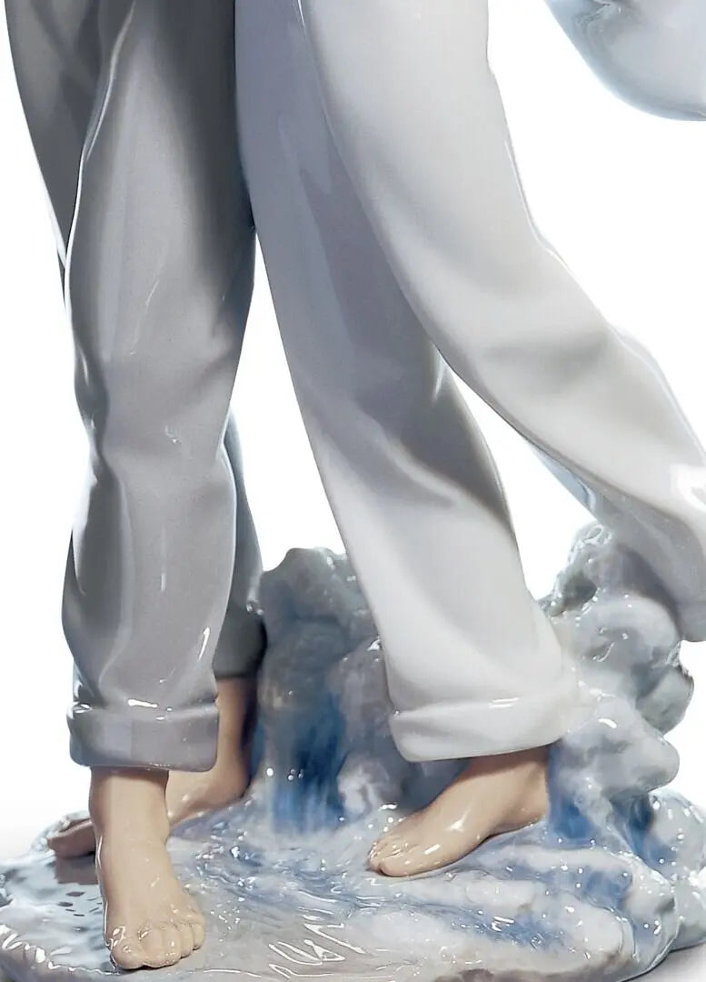 Lladró You're Everything to Me Couple Figurine Sculpture by Lladró at FormFluent