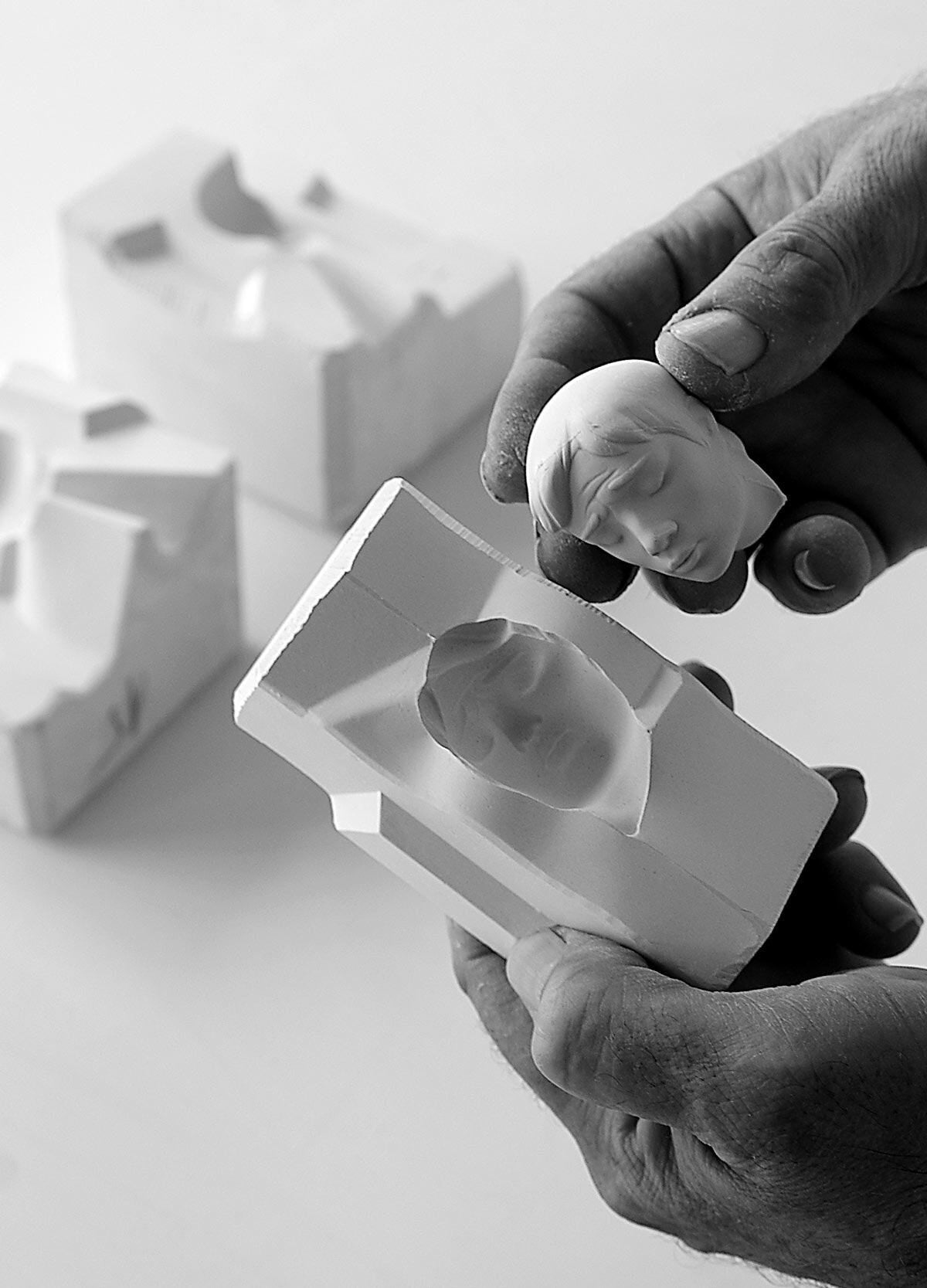 Lladró Love II Couple Figurine by Committee Team  Sculpture FormFluent