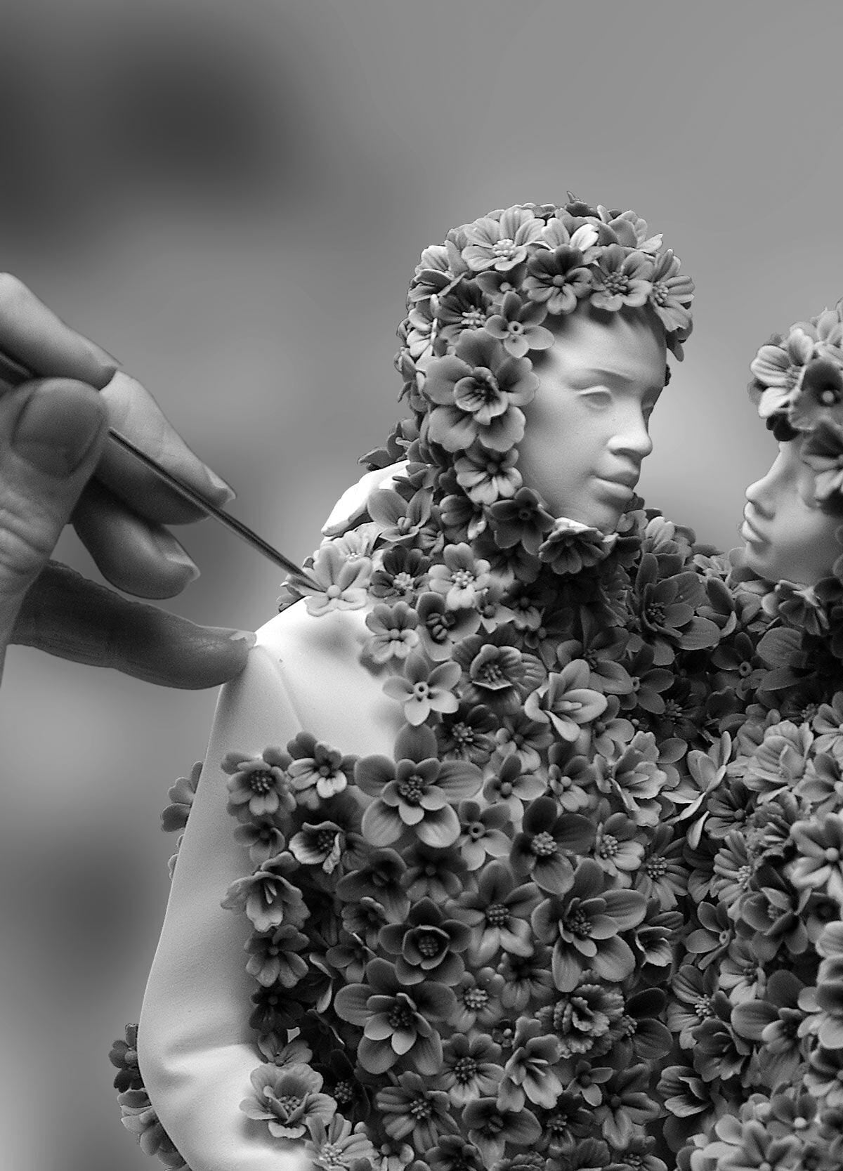 Lladró Lladró Love III Couple Figurine by Committee Team Sculpture - FormFluent Sydney Australia