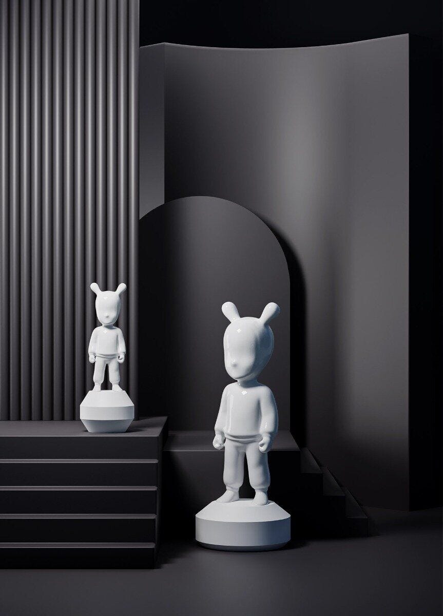 Lladró The White Guest Sculpture Large Model Sculpture FormFluent