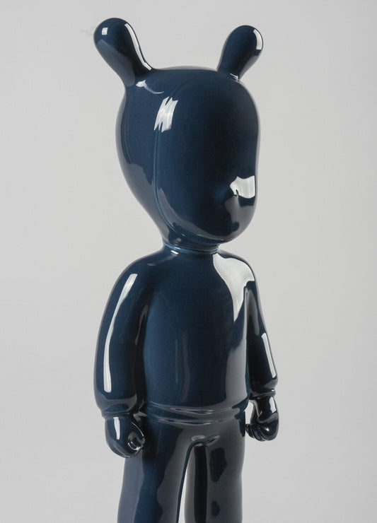 Lladró The Dark Blue Guest Sculpture Small Model  Sculpture FormFluent