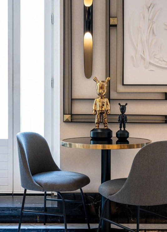 Lladró The Golden Guest Sculpture Large Model  Sculpture FormFluent