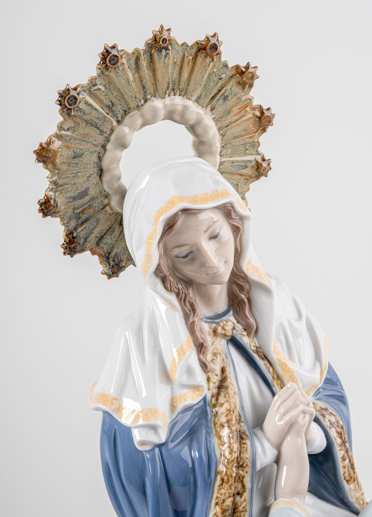 Lladró Our Lady of Divine Providence Virgin Mary Figurine FormFluent