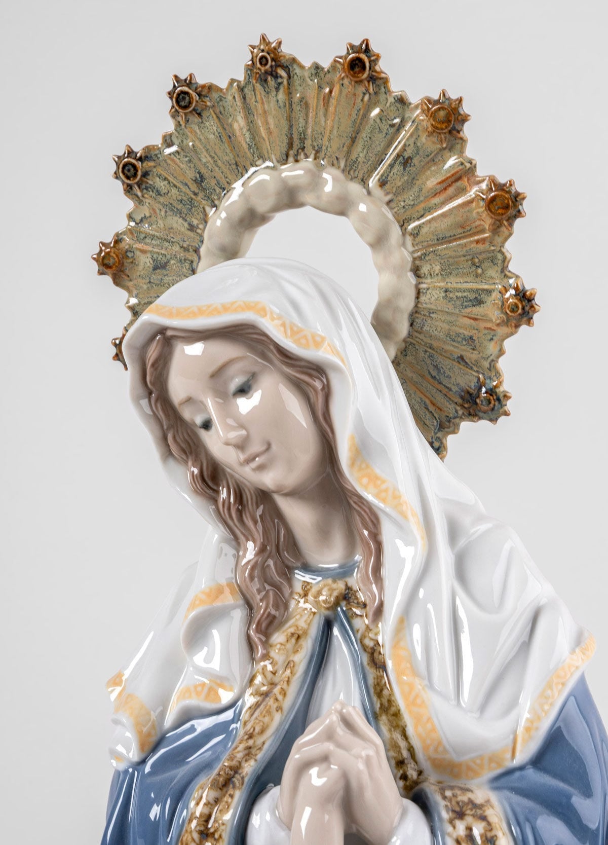 Lladró Our Lady of Divine Providence Virgin Mary Figurine FormFluent