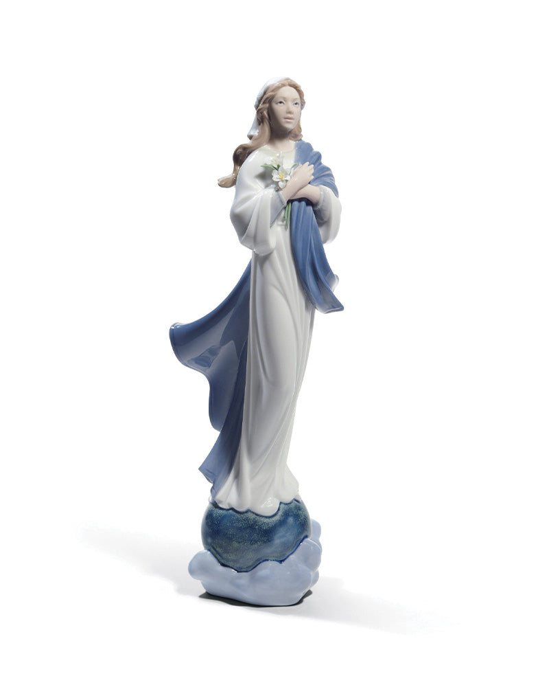 Lladró Blessed Virgin Mary Figurine   FormFluent
