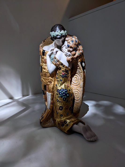 Lladró The Kiss Couple Sculpture Gold Lustre Sculpture by Lladró at FormFluent