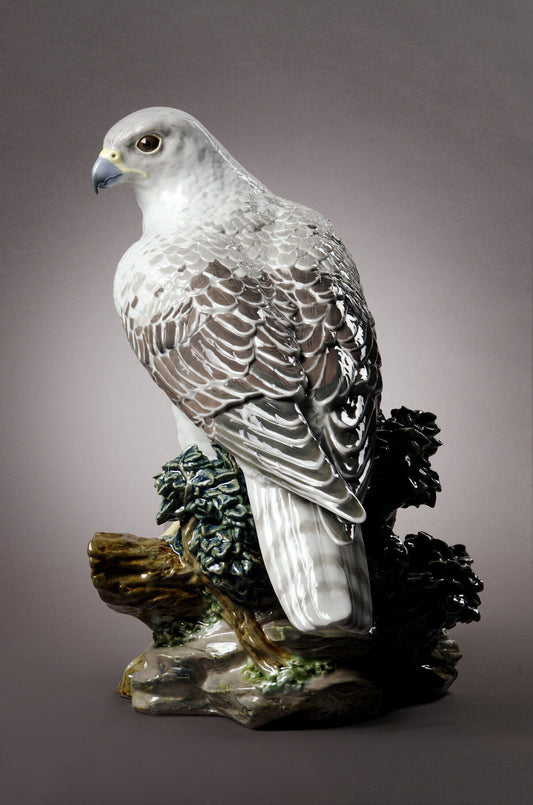 Lladró Gyrfalcon Sculpture Limited Edition FormFluent
