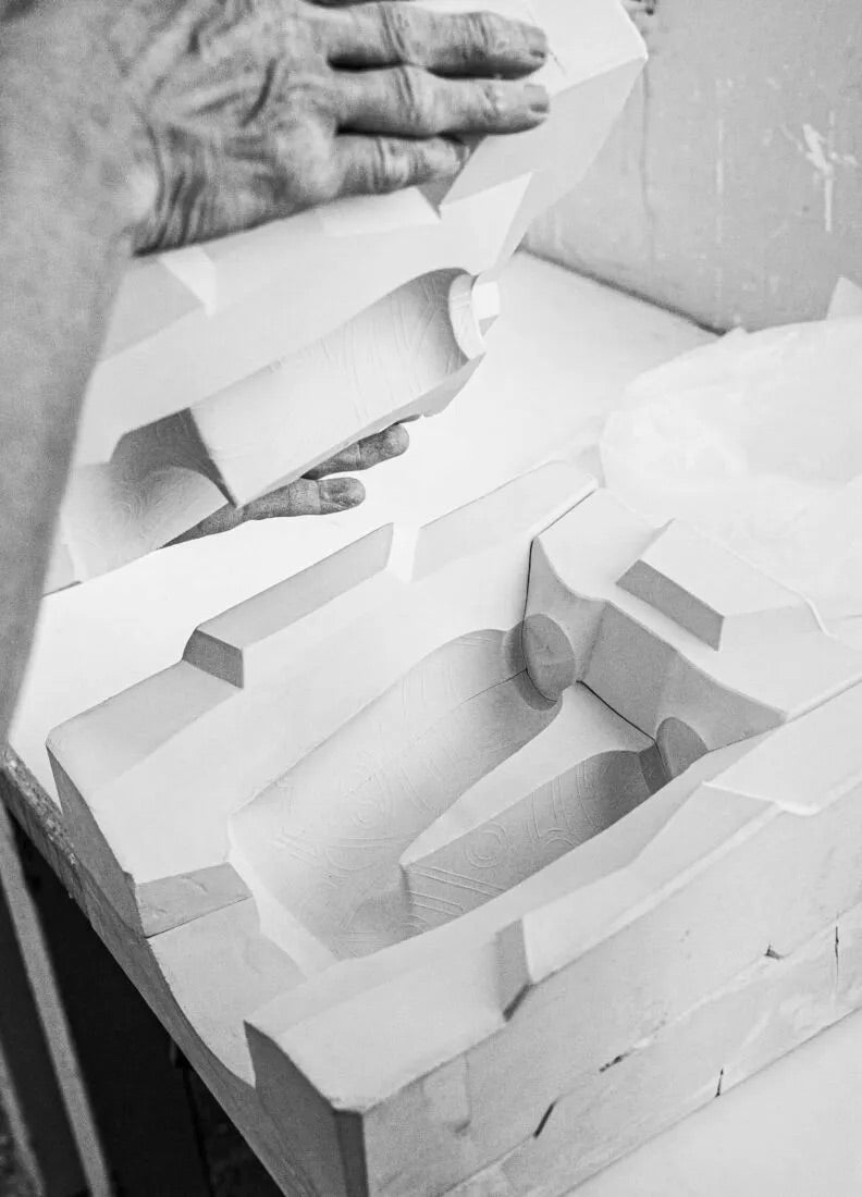 Lladró The Guest by Díaz-Faes - Big Sculpture. Limited Edition