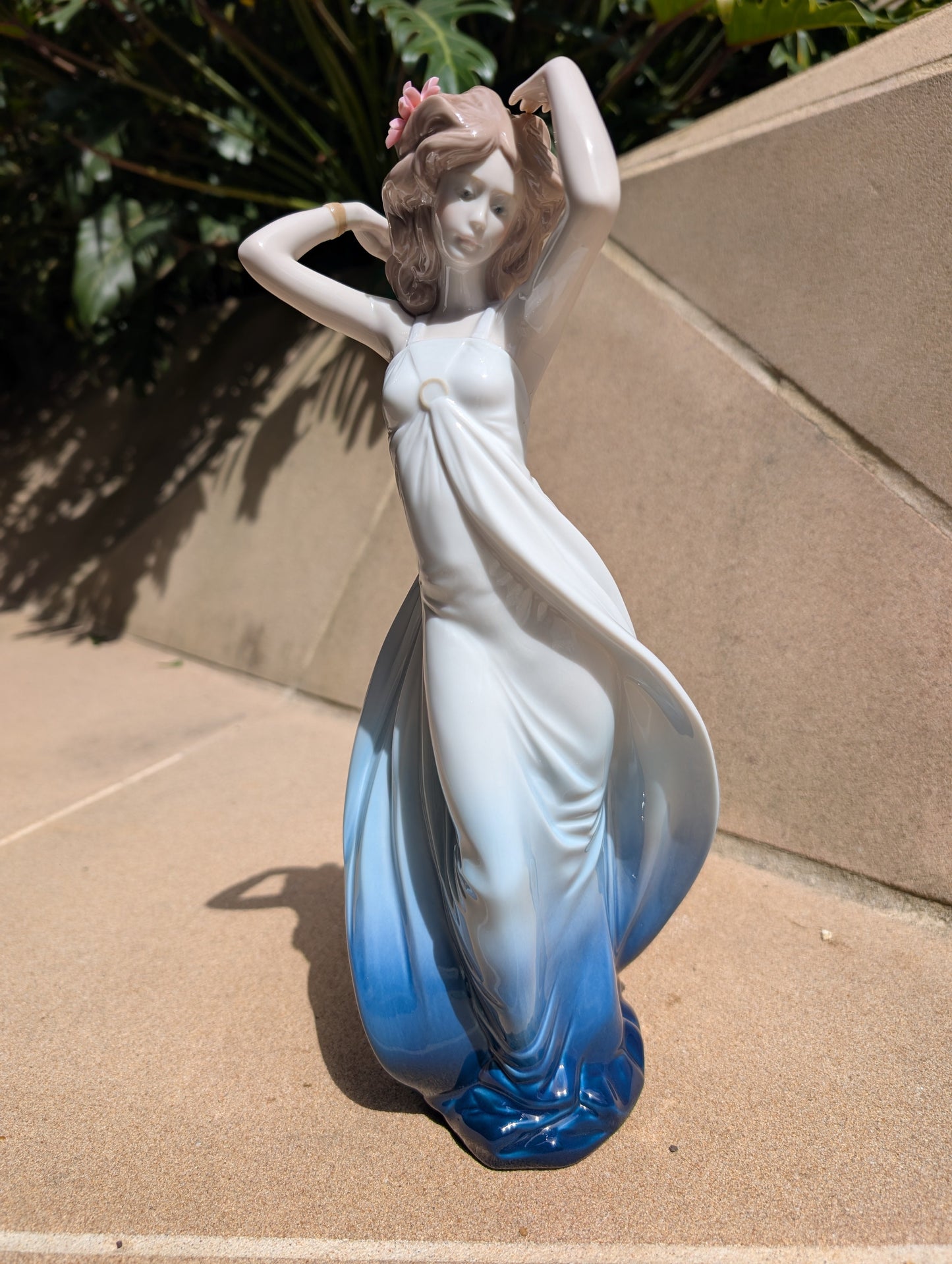 Buy Authentic Lladró Lladró Ethereal Spirit Sculpture Sculpture - FormFluent Sydney Australia