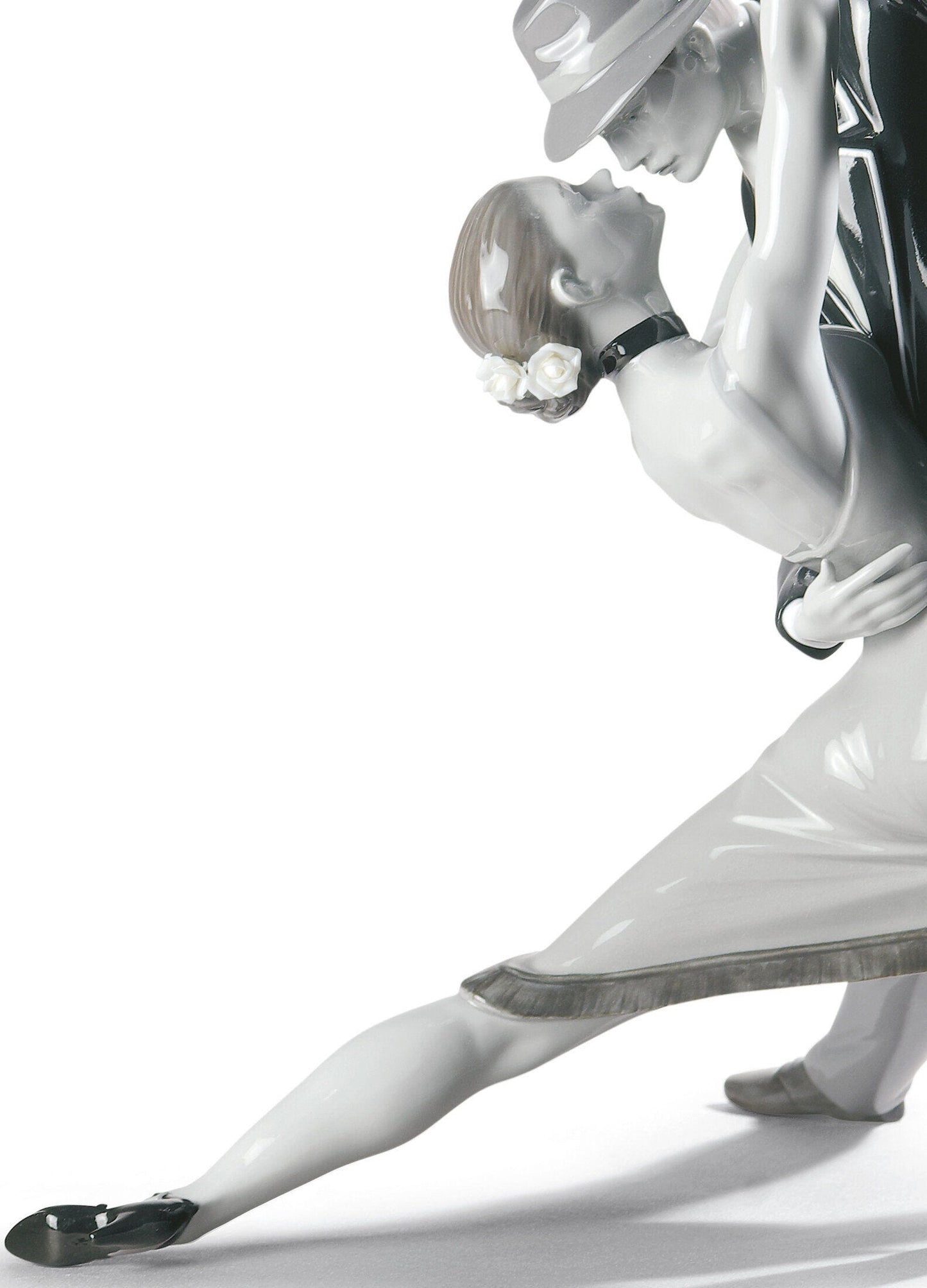 Lladró Passionate Tango Couple Figurine Limited Edition FormFluent