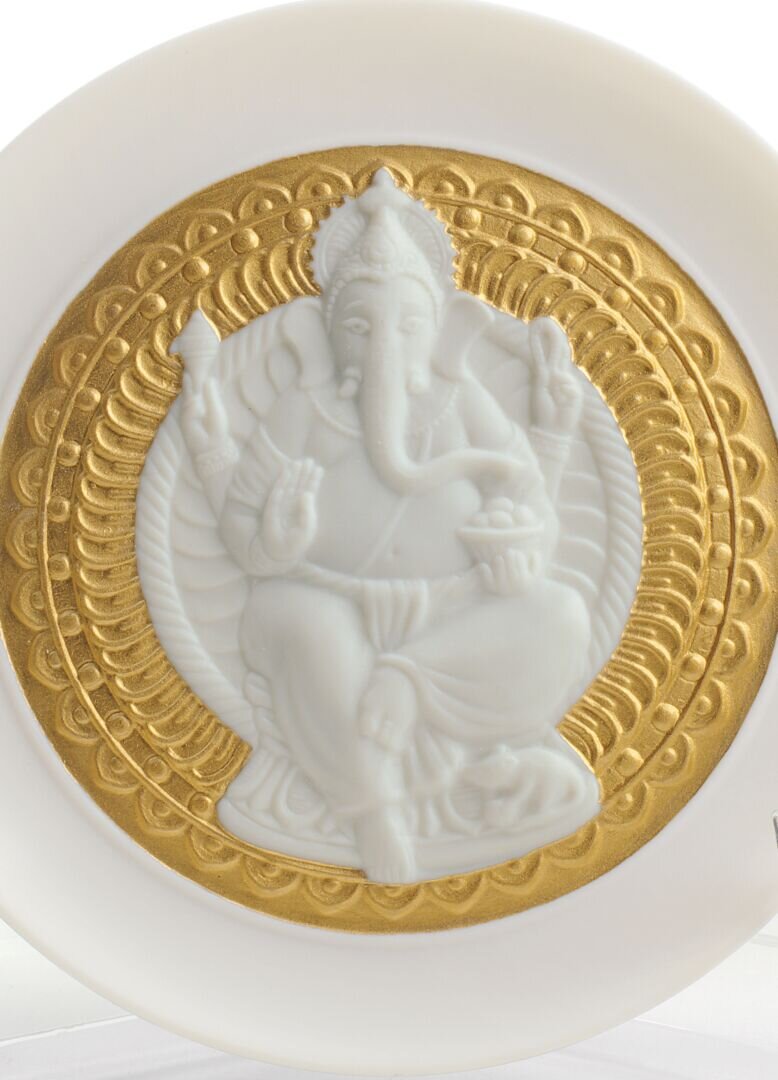Lladró Lord Ganesha Decorative Plate (Gold Lustre) FormFluent