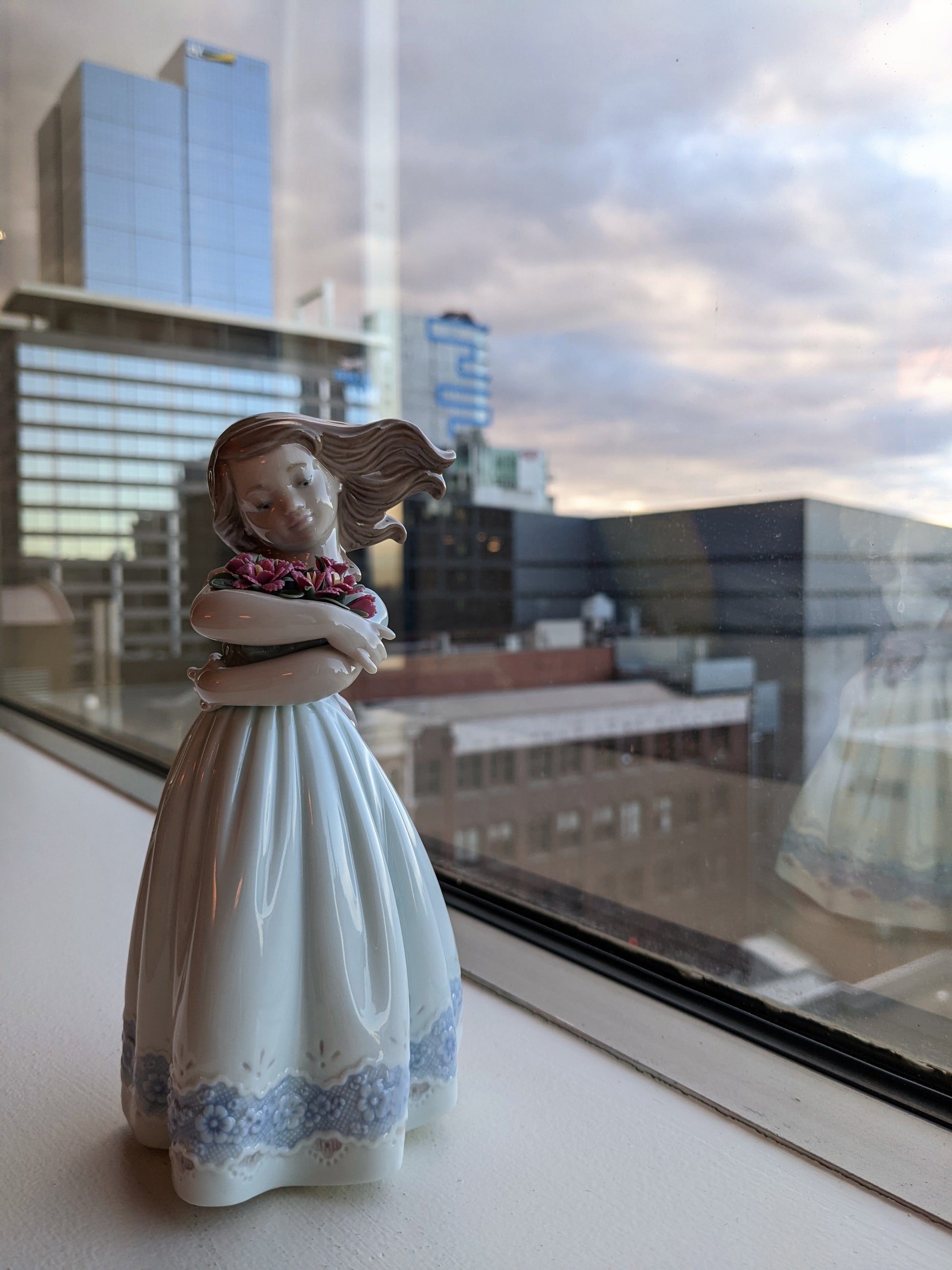 Lladró Tender Innocence Girl Sculpture   FormFluent