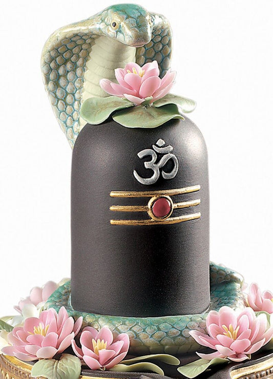 Buy Authentic Lladró Lladró Lingam Figurine. Golden Lustre - FormFluent Sydney Australia