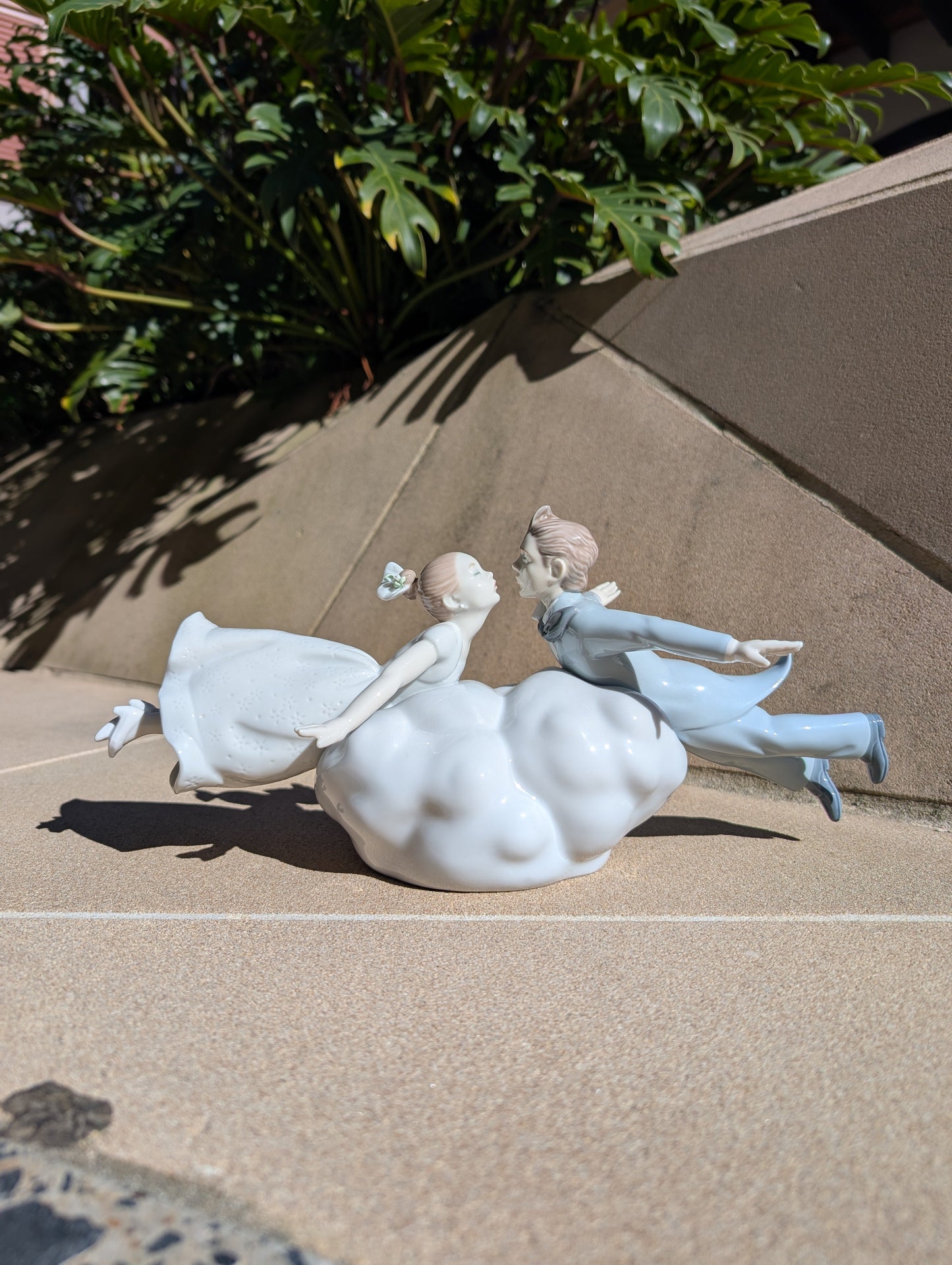 Lladró Lladró Wedding in the Air Couple Figurine - FormFluent Sydney Australia