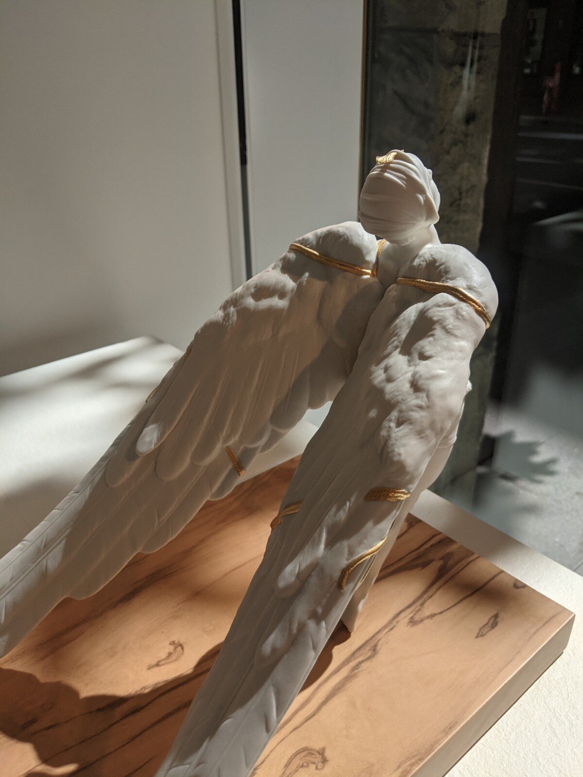 Buy Authentic Lladró Lladró Icarus Sculpture - FormFluent Sydney Australia