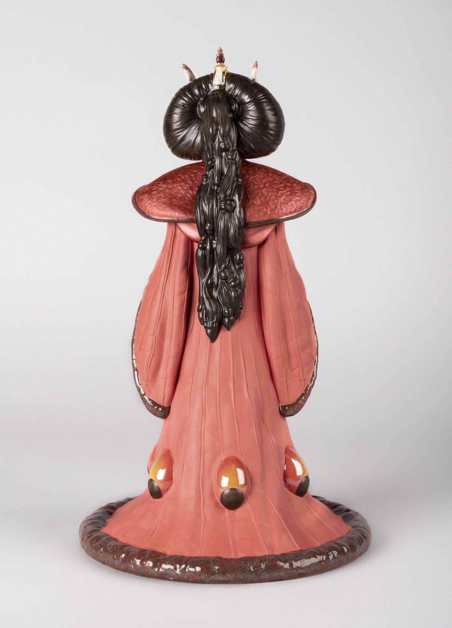 Lladró Official Queen Amidala™ In The Throne Room Star Wars Limited Edition   FormFluent