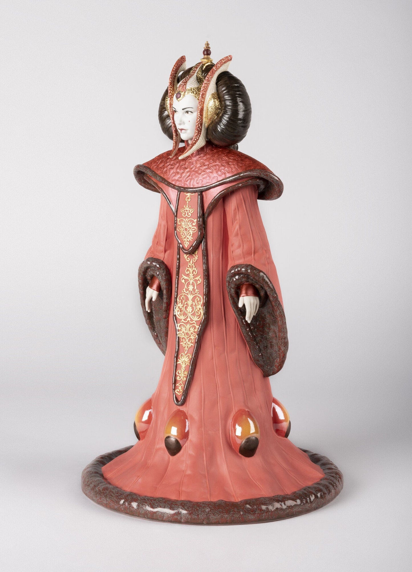 Queen Amidala™ In Ihe Throne Room Limited Edition