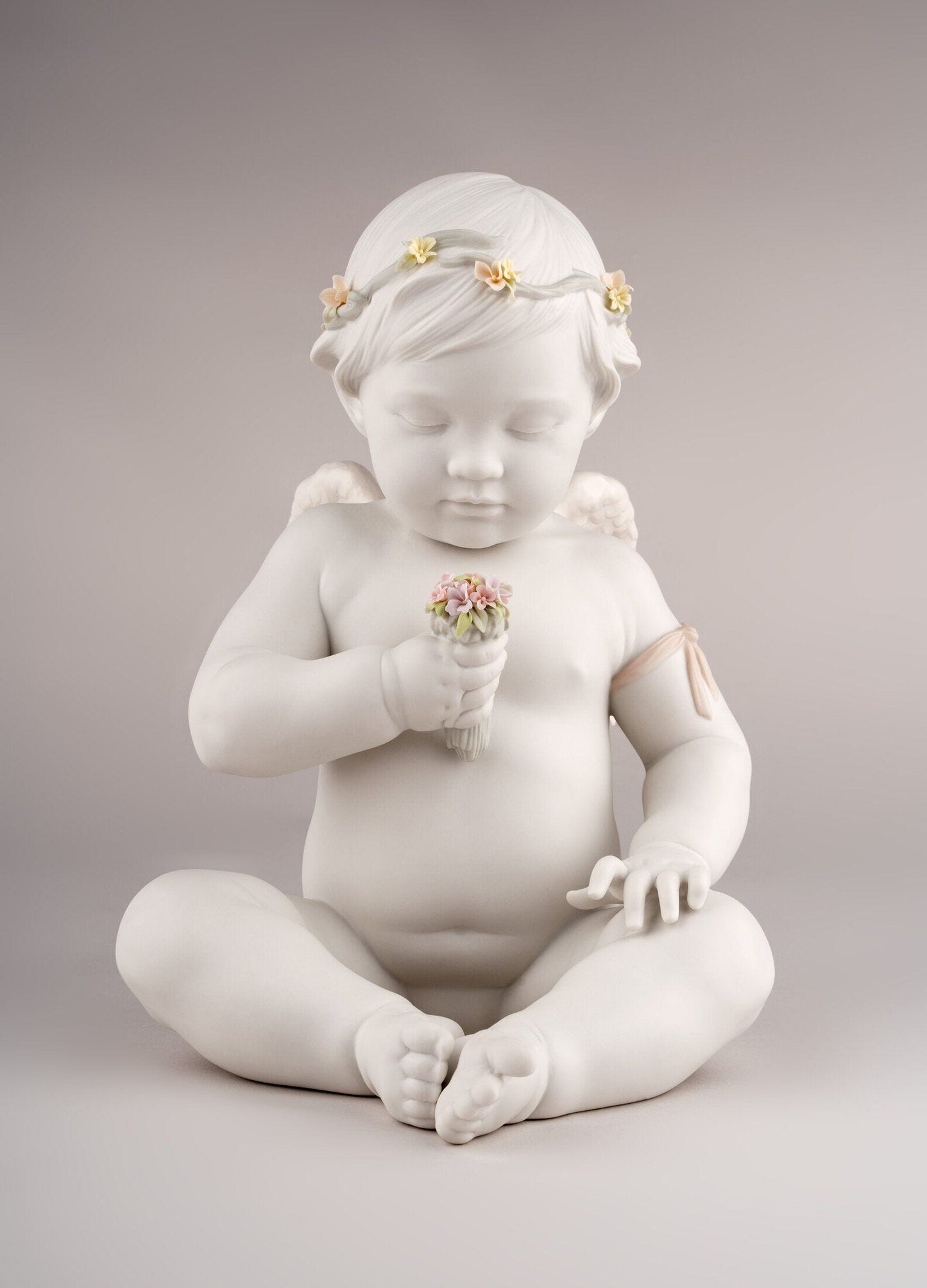 Lladró Celestial Angel Figurine FormFluent