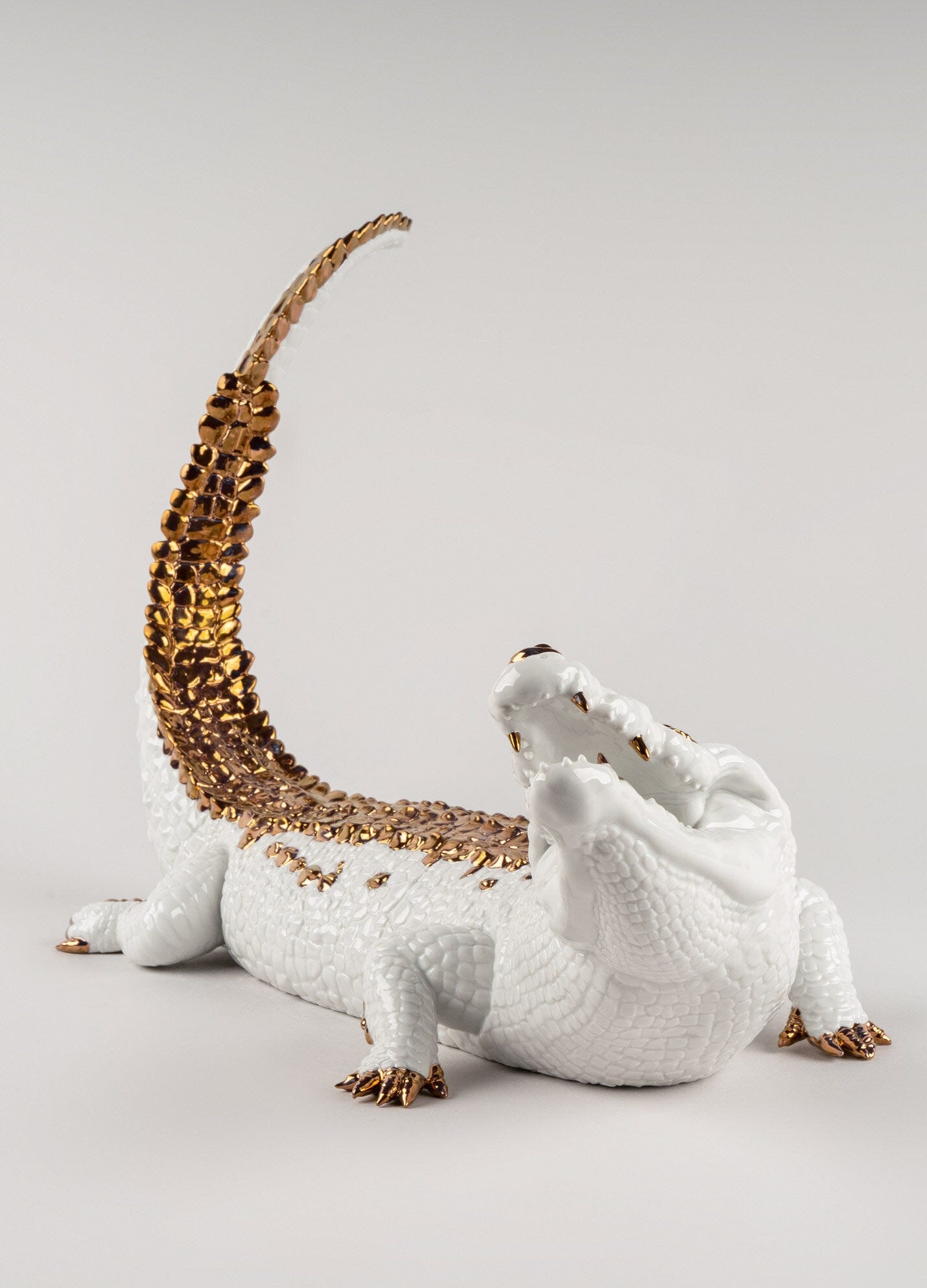 Lladró Crocodile Figurine White-Copper   FormFluent