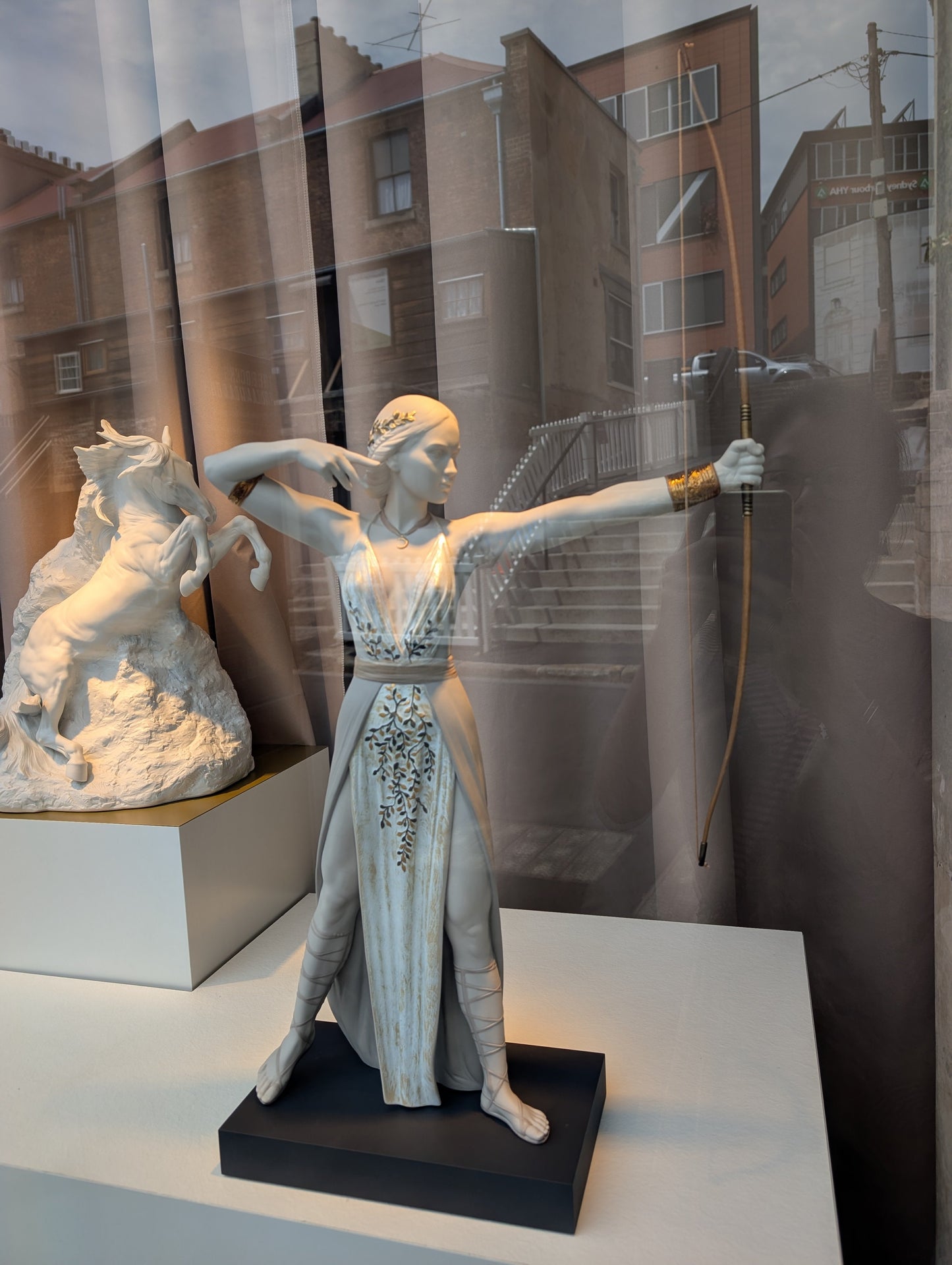 Buy Authentic Lladró Lladró Diana / Artemis Sculpture  - FormFluent Sydney Australia
