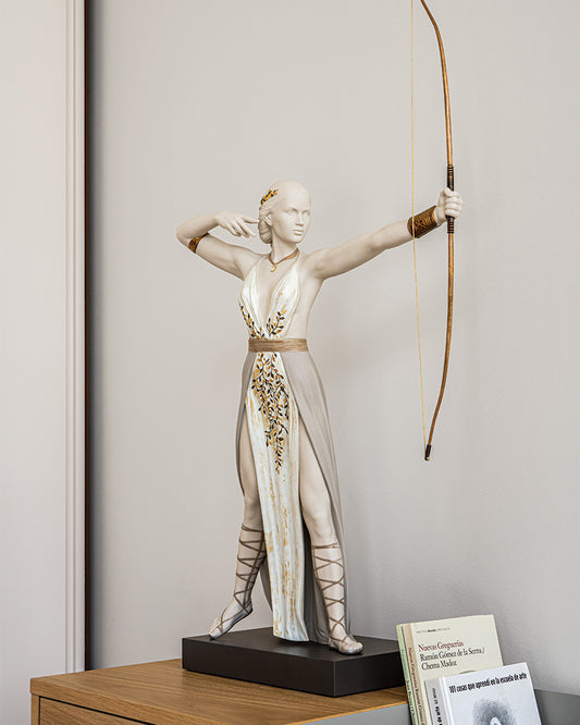 Lladró Diana / Artemis Sculpture   FormFluent