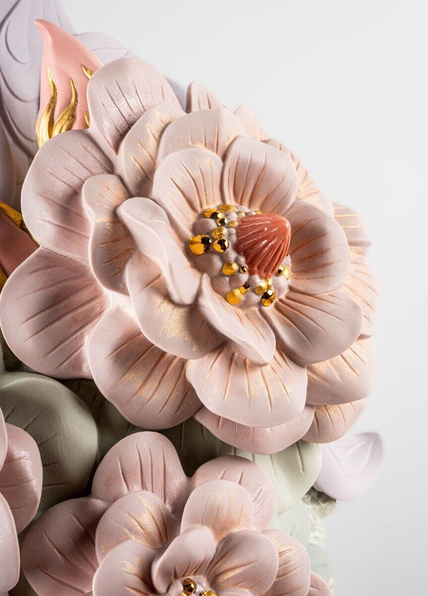 Lladró Vase With Flowers Pink FormFluent