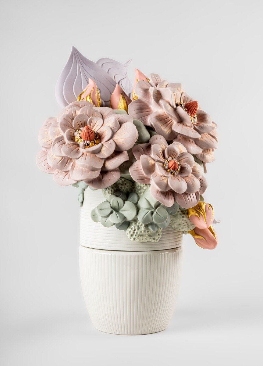 Lladró Vase With Flowers Pink FormFluent