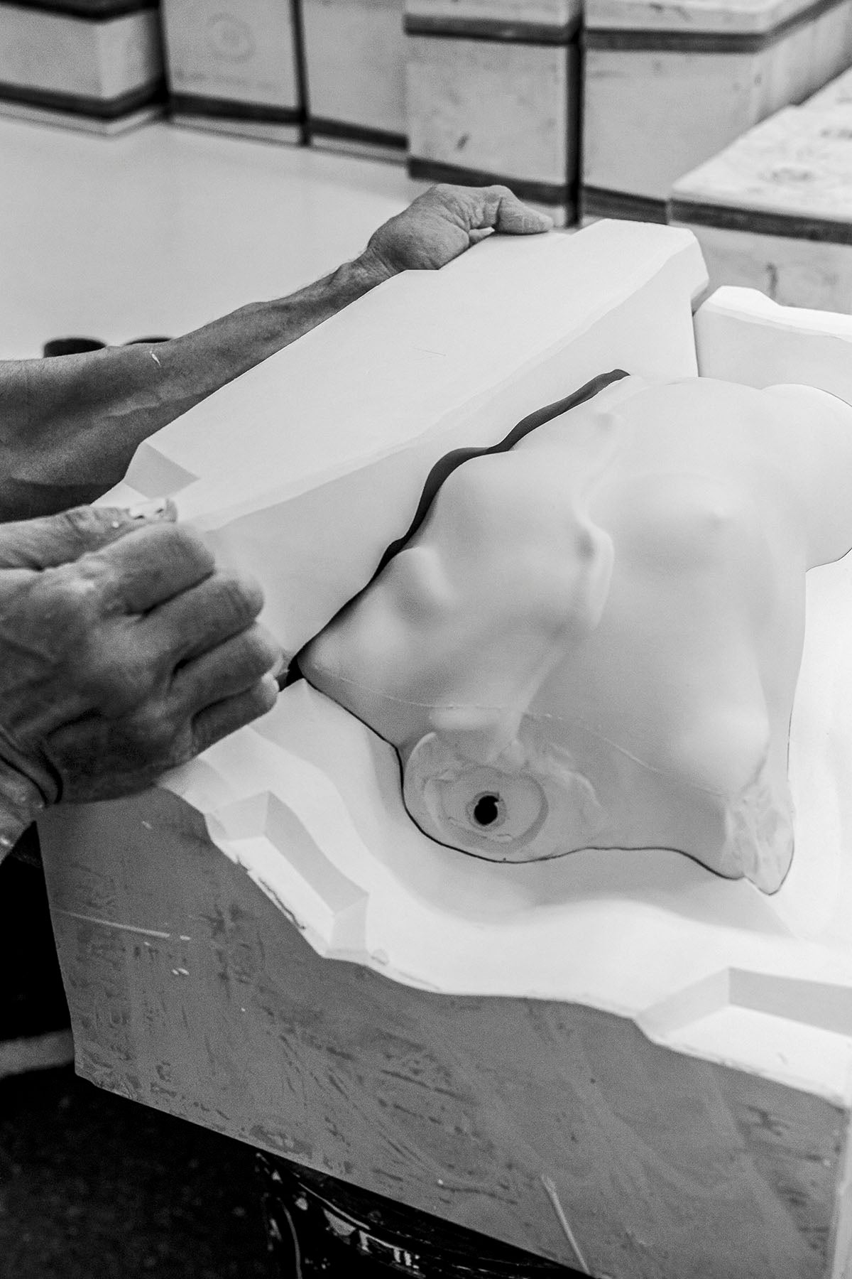 Lladró Eternal Fluidity - Female Sculpture FormFluent