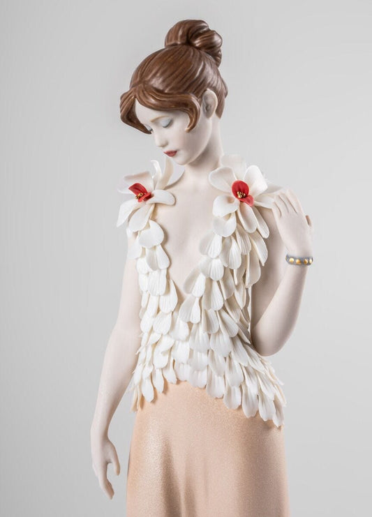 Lladró Haute Allure Exquisite Embroidery Sculpture Limited Edition FormFluent