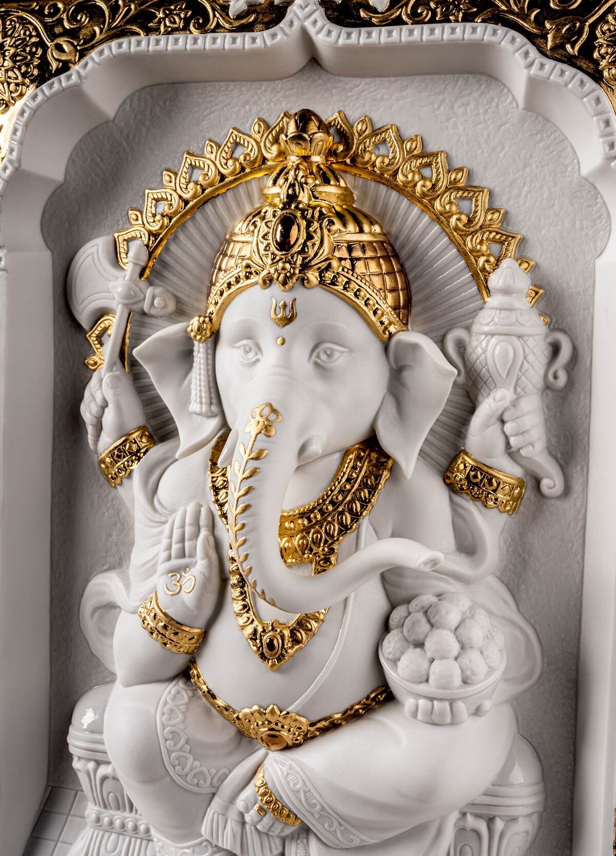 Lladró Lord Ganesha Wall Art Sculpture FormFluent