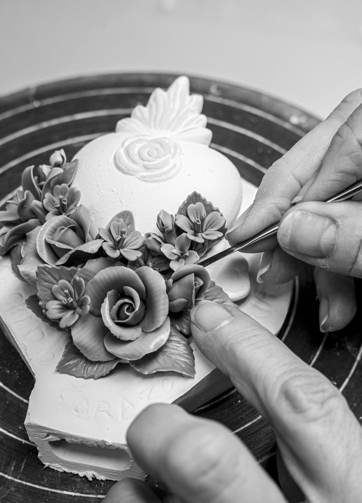 Lladró Immaculate Heart of Mary Virgin Mary Sculpture Sculpture by Lladró at FormFluent