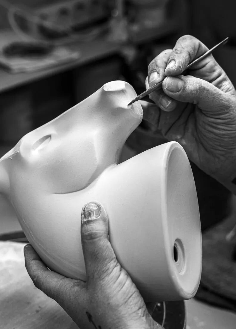 Buy Authentic Lladró Lladró The Horse Sculpture. Red - Gold Sculpture - FormFluent Sydney Australia