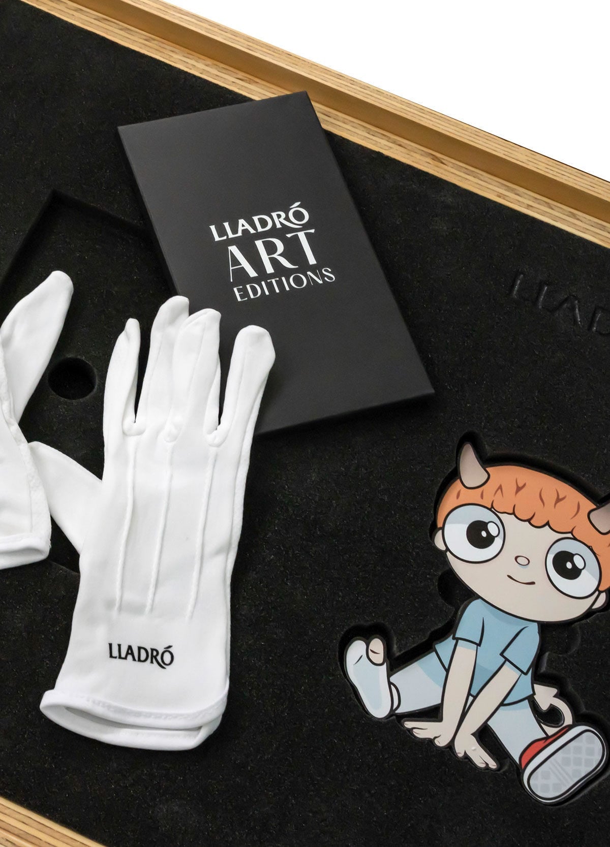 Lladró You Choose One – 150 Sculptures. Limited Edition