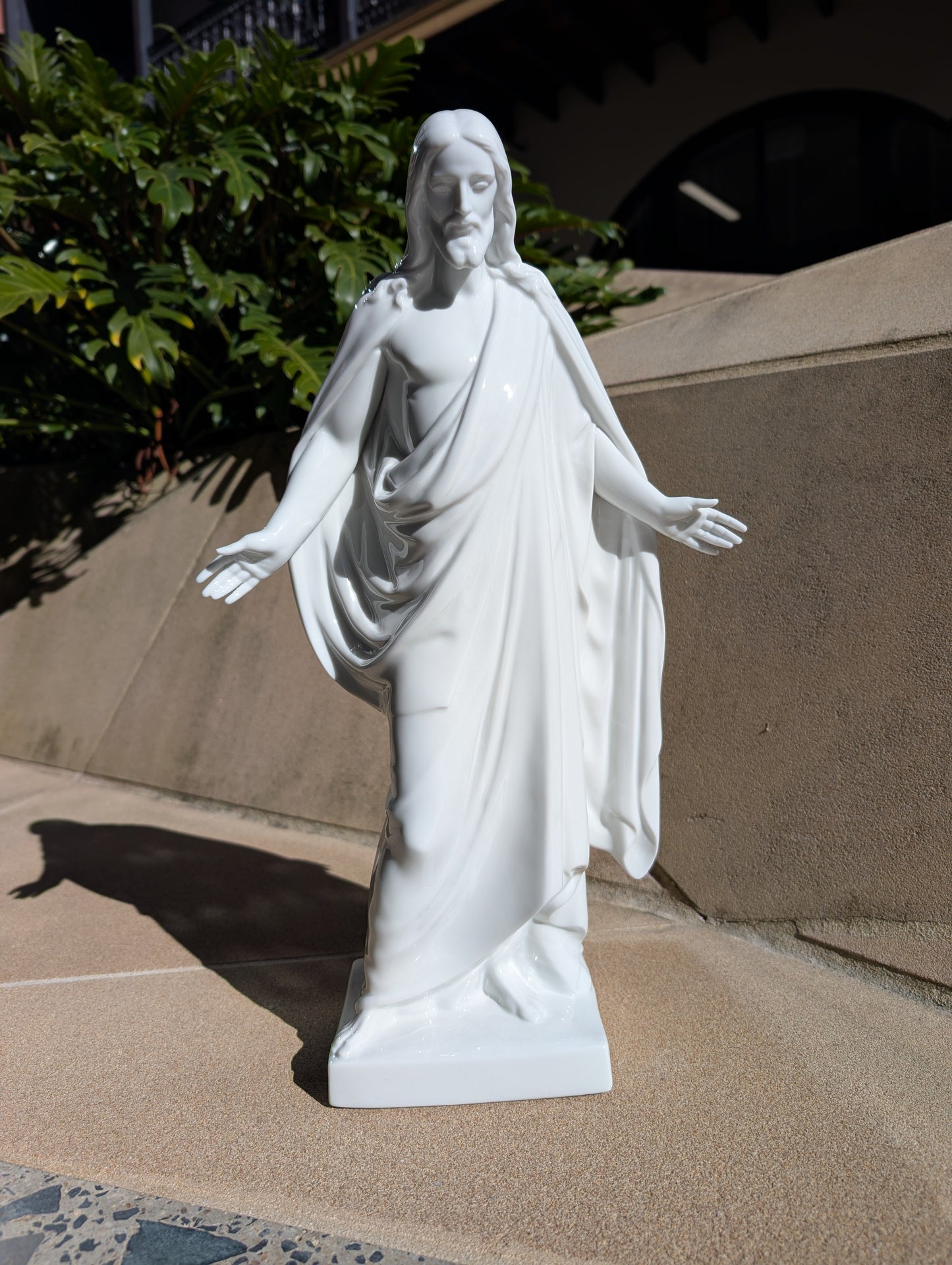 Lladró Christ Sculpture Big (Christus Right) - FormFluent Sydney Australia