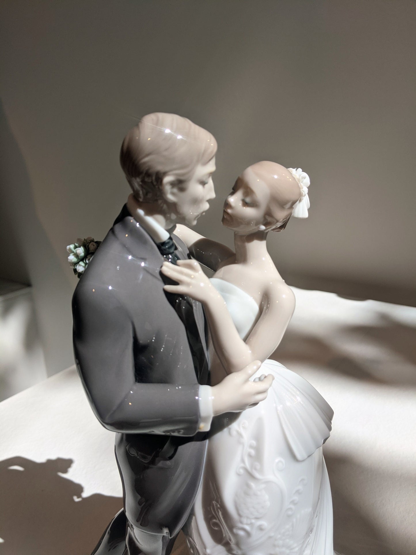 Lover's Waltz Couple Figurine - FormFluent