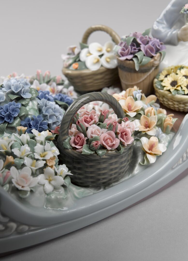 Flowers Forever Girls Sculpture - FormFluent