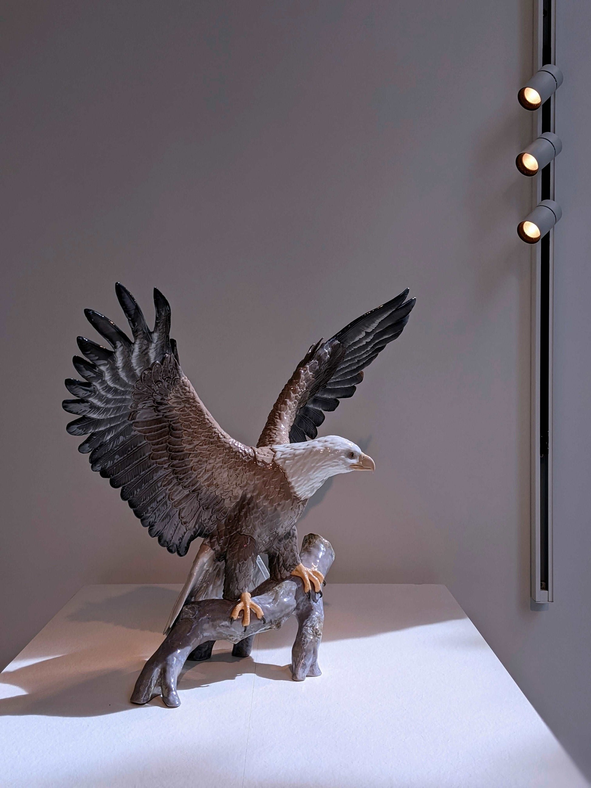 Buy Authentic Lladró Lladró Freedom Eagle Sculpture  - FormFluent Sydney Australia