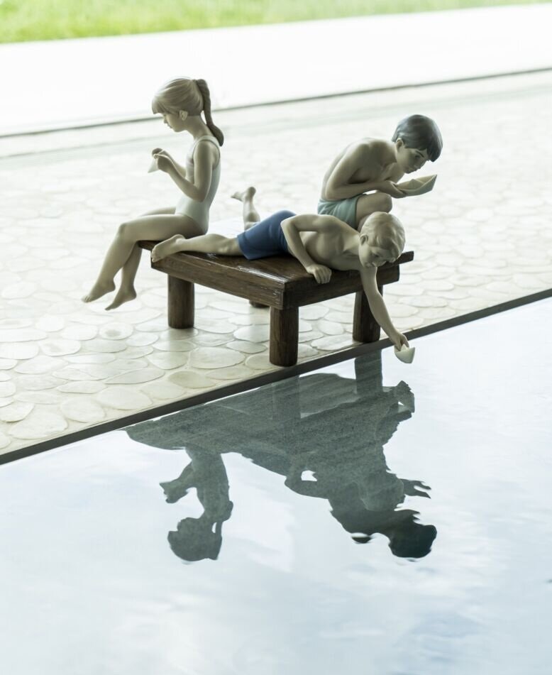 Buy Authentic Lladró Lladró Paper Boats Children Sculpture  - FormFluent Sydney Australia